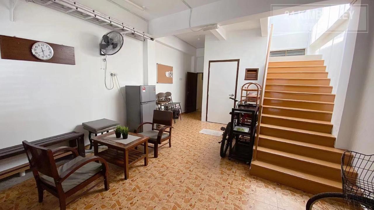 Hotel 24 Kimberley George Town Esterno foto